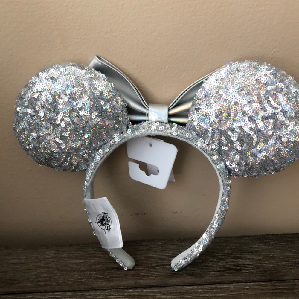 Disney Millennial Silver Ears new - Picture 3 of 5
